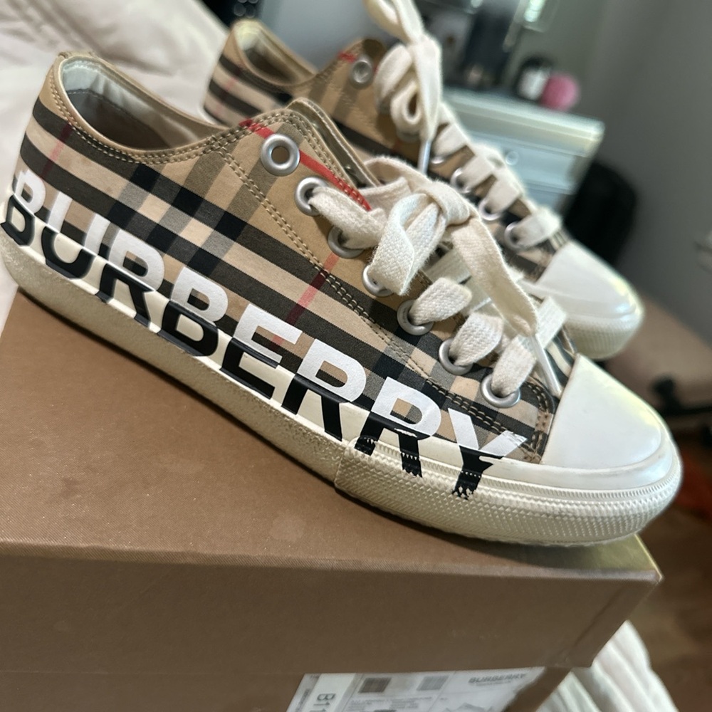 Burberry Beige and White Check Sneakers - Picture 2 of 4